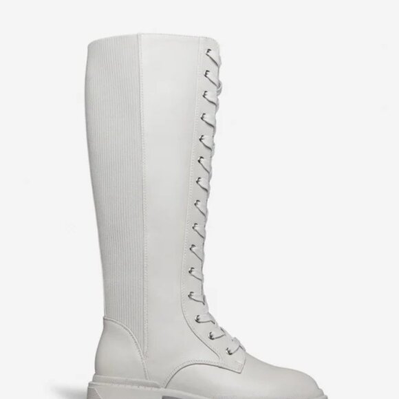 Arlette Lace-Up Flat Boot - Picture 3 of 5